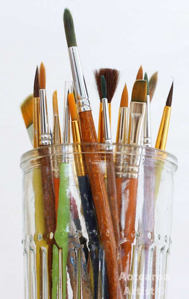 clean-brushes-in-a-jar-aotearoa-artist