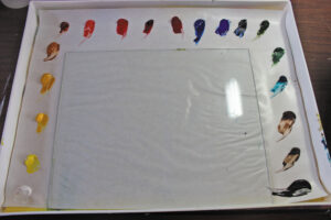 pallete-with-glass-insert-aotearoa-artist