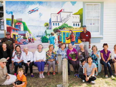 completing the mural-aotearoa-artist