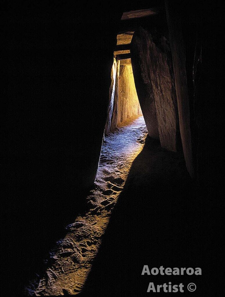 newgrange-light-full-aotearoa-artist-dougie-chowns