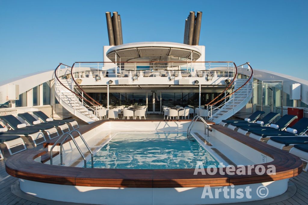 DSC_7571_Y040717_Athenes-Venise©PONANT-N.Matheus-aotearoa-artist