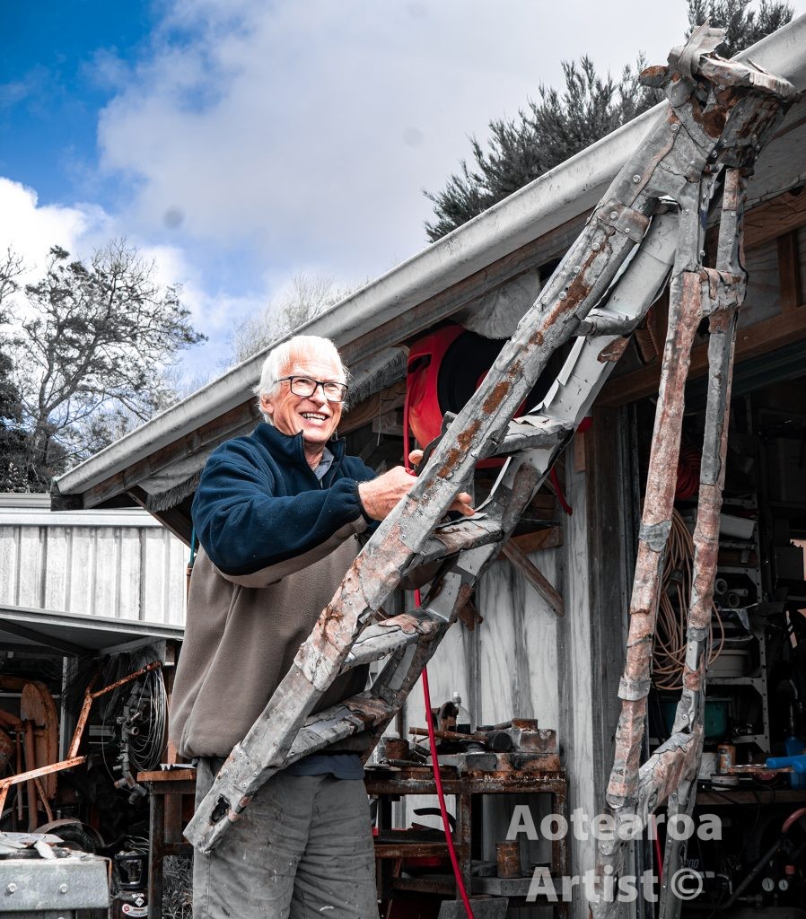 Howard Esler at work-aotearoa-artist